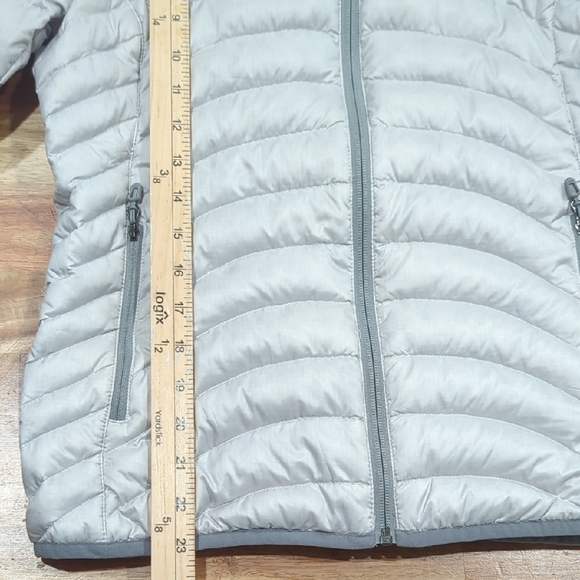 Marmot Women's Silver Puffer Jacket XS 600 Fill Duck Down - Picture 9 of 10